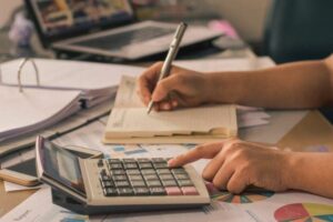 Comparison of legal tax planning versus tax evasion in Pakistan